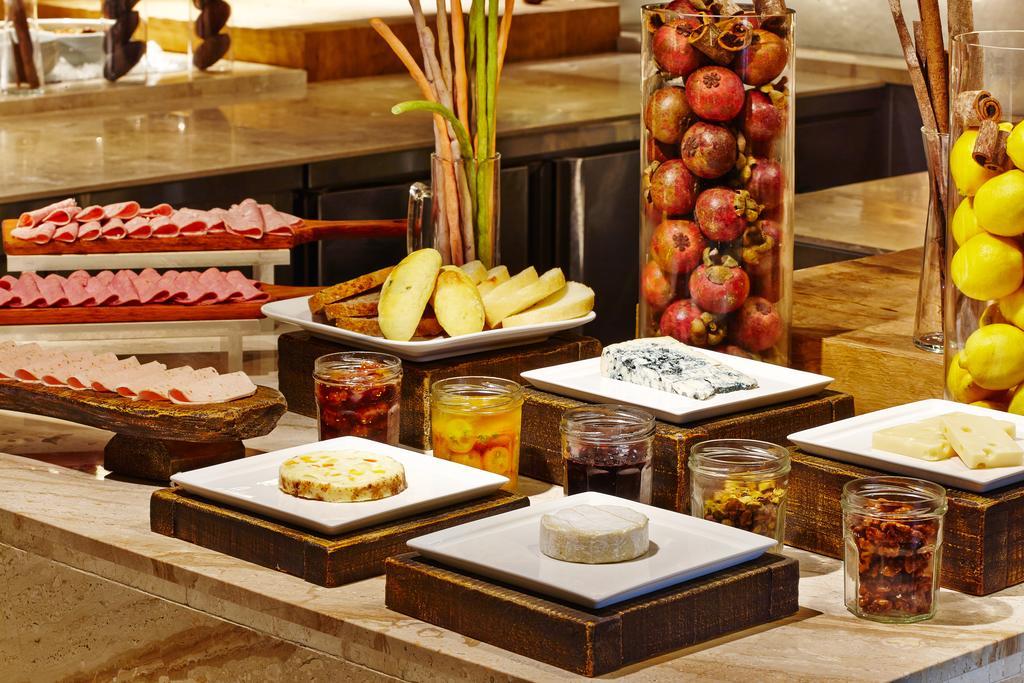 Kensington Jeju Hotel Ngoại thất bức ảnh A cheese platter